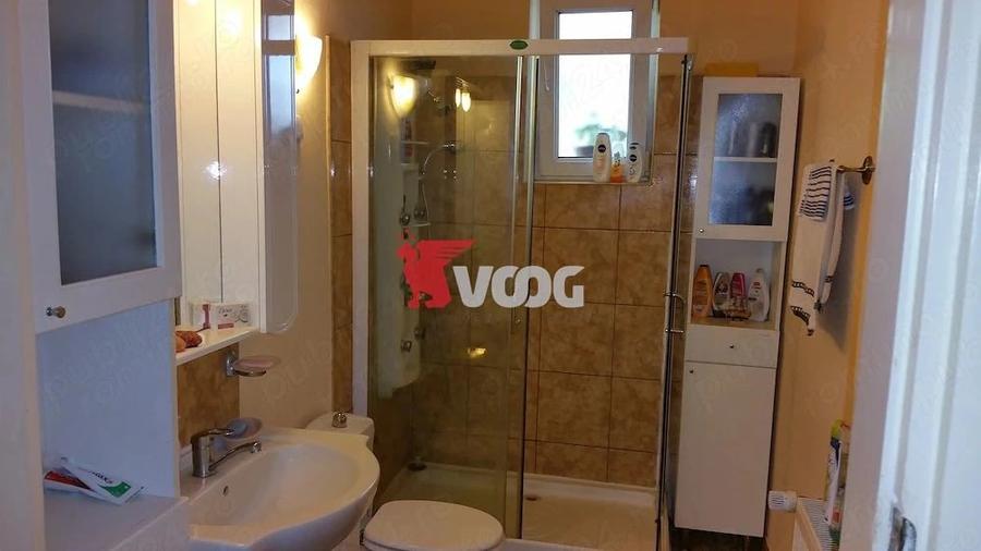 Casă cu 5 camere cu Teren 700 Mp în Fratelia