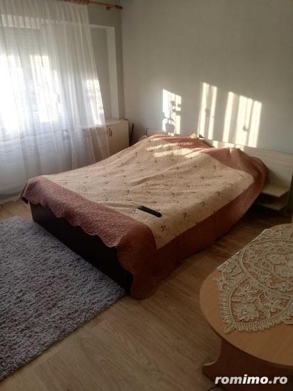 Garsonieră decomandată în Soarelui