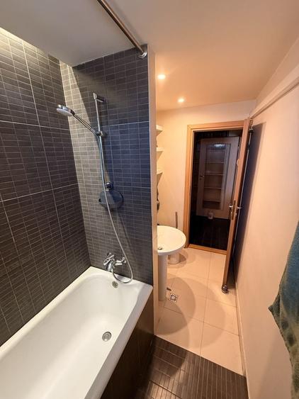 Apartament cu 3 camere semidecomandat în Ultracentral