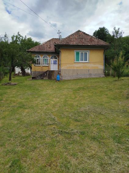 Casă cu 2 camere în Mociu