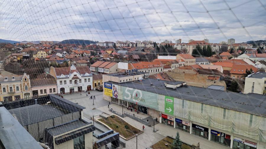 Apartament cu 3 camere decomandat în Ultracentral