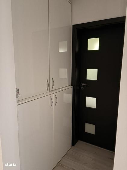 Apartament cu 3 camere în Mihai Bravu