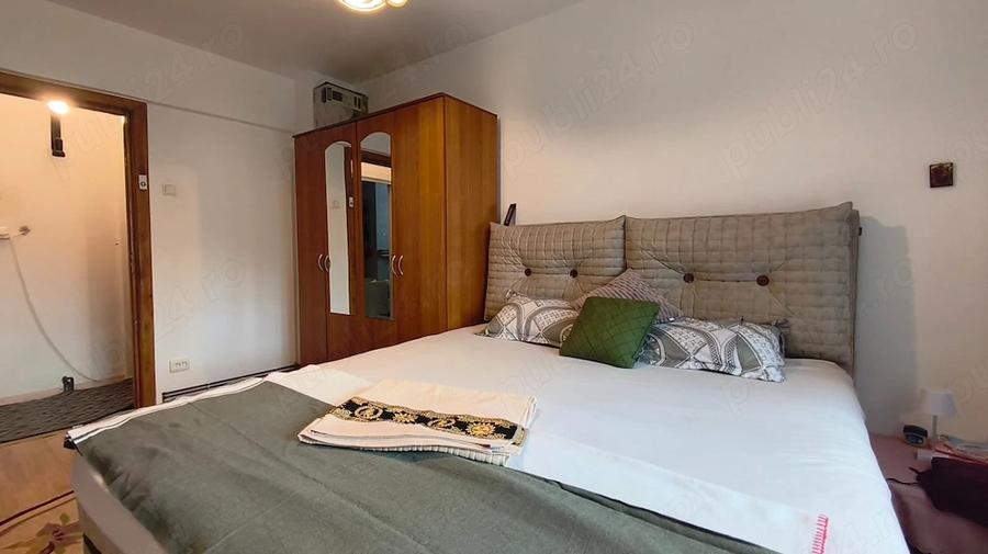 Apartament cu 2 camere decomandat în Piața Centrală