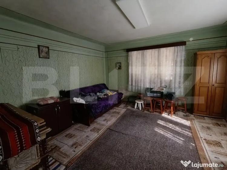 Casă cu 2 camere cu Teren 3350 Mp în Central