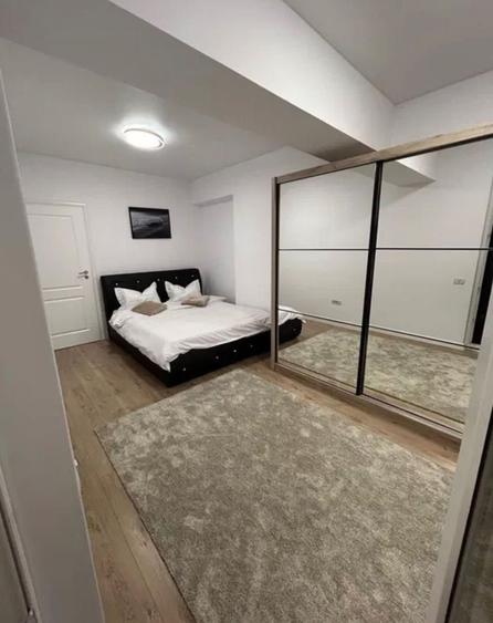 Apartament cu 2 camere decomandat, mobilat în Central