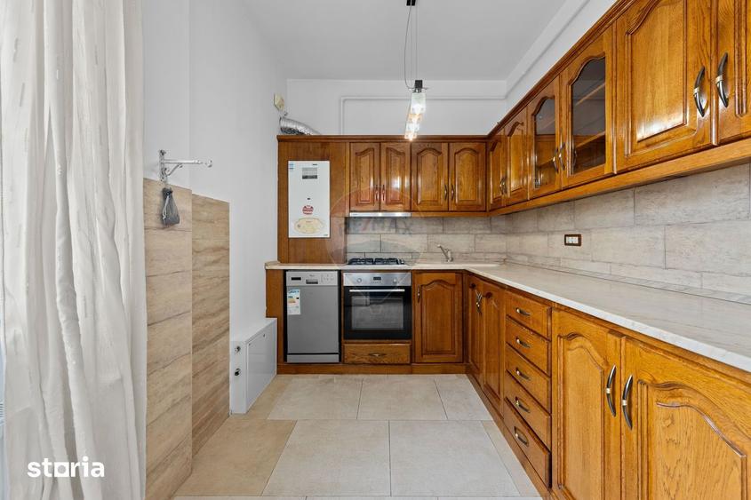 Apartament cu 3 camere decomandat, mobilat în Aurel Vlaicu