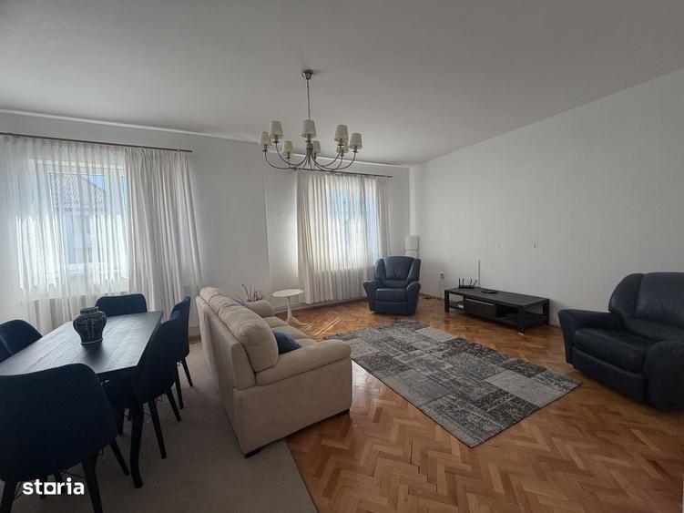 Casă cu 4 camere decomandat cu Teren 200 Mp în Sub Arini