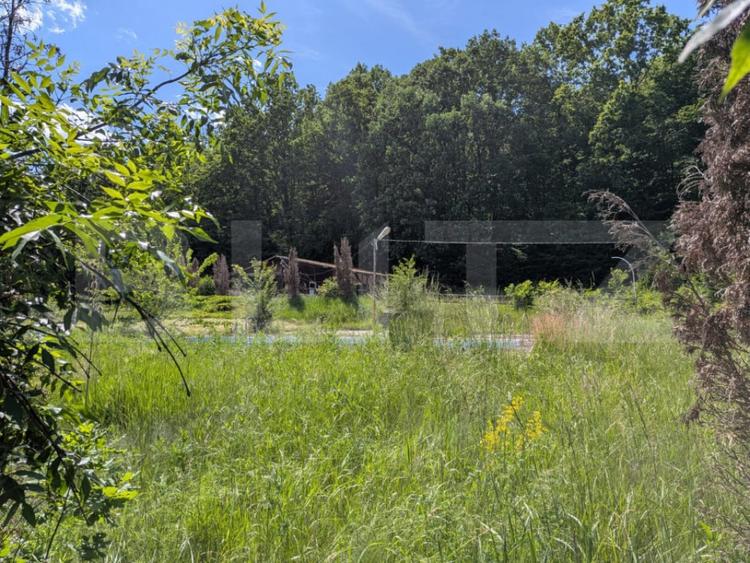 Teren de 957 mp, în Valea