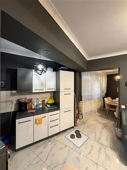 Apartament cu 2 camere semidecomandat în Universitate