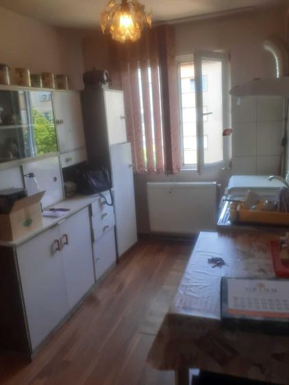 Apartament cu 2 camere nedecomandat în Central