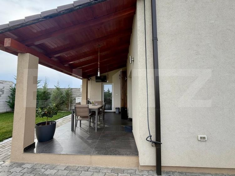 Duplex cu 4 camere cu Canalizare în Sânandrei