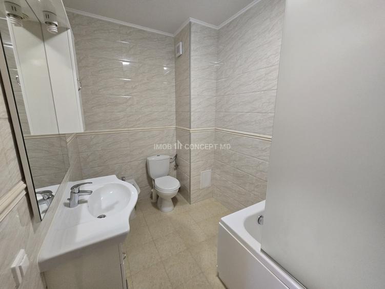 Apartament cu 3 camere decomandat, mobilat în Albert