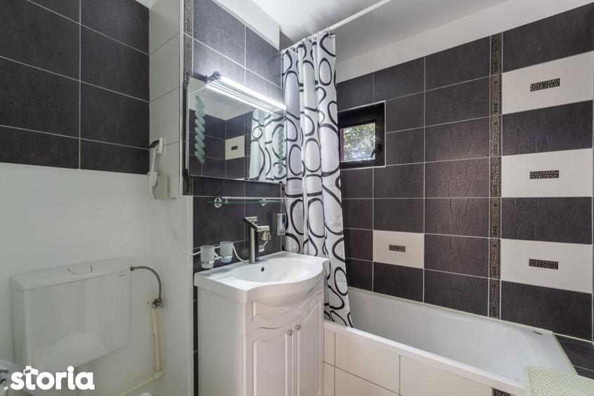 Apartament cu 3 camere, mobilat în Calea București