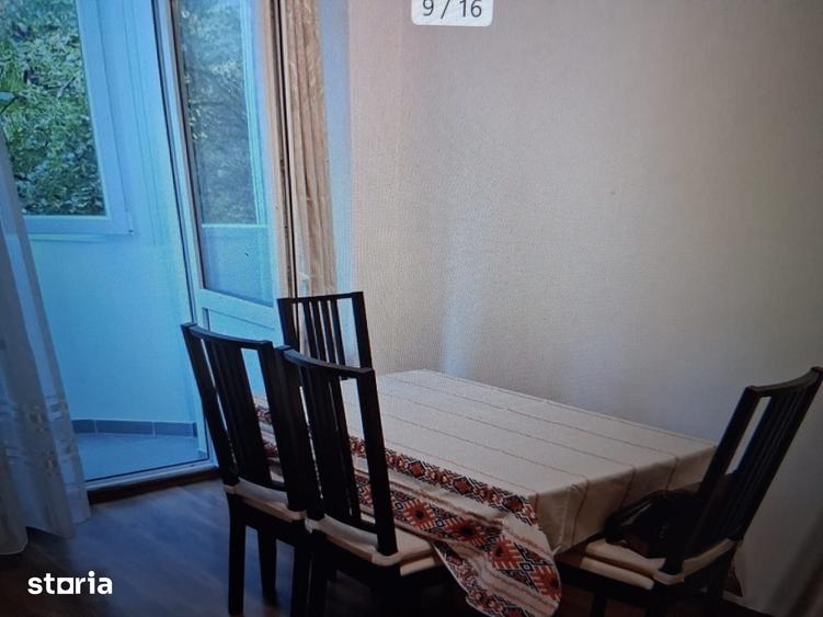Garsonieră decomandată în Tei