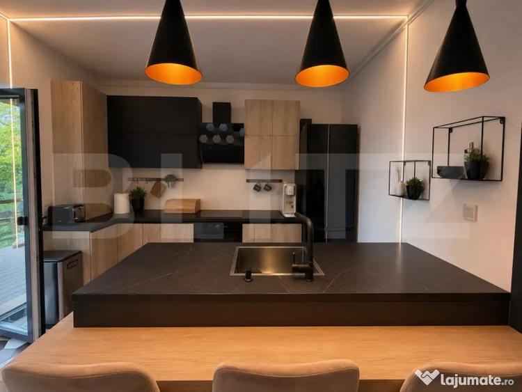 Apartament de lux cu gradina proprie 80 mp 3 camere, z - 15