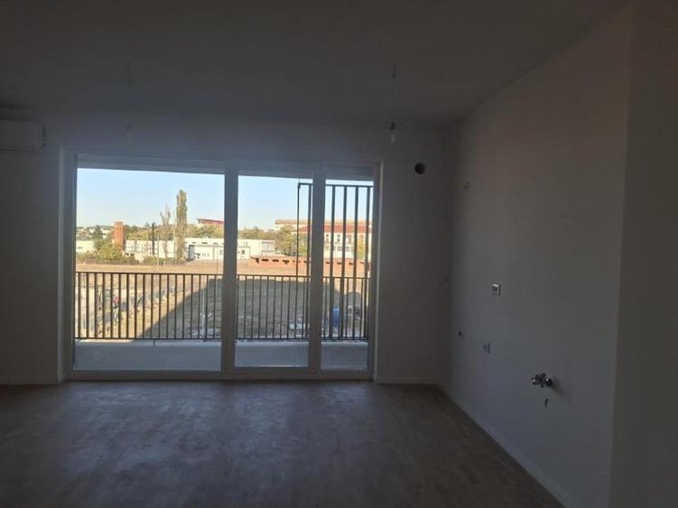 Apartament cu 2 camere decomandat în Torontalului
