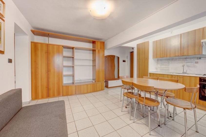 Apartament cu 2 camere semidecomandat, mobilat în Băneasa