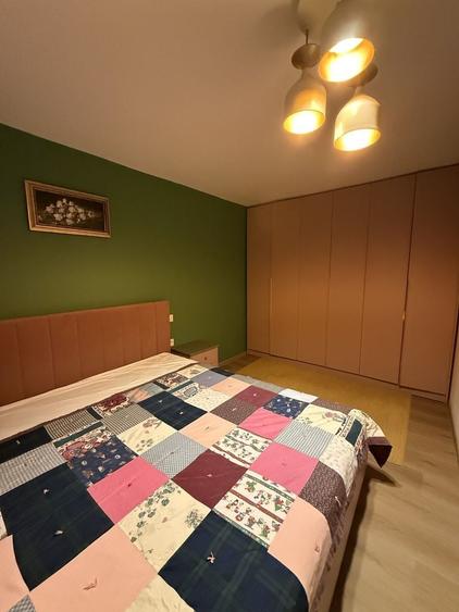 Apartament cu 3 camere decomandat în Aviației