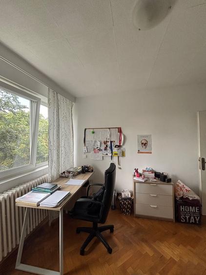 Apartament cu 3 camere semidecomandat în Drumul Taberei