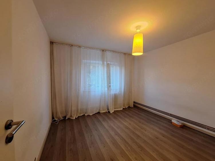 Apartament cu 3 camere decomandat în Dorobanților