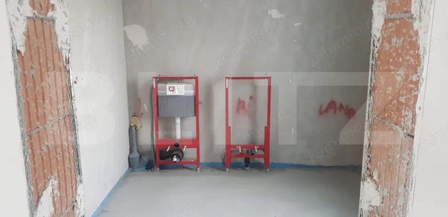 Casă cu 5 camere cu Teren 739 Mp în Apahida