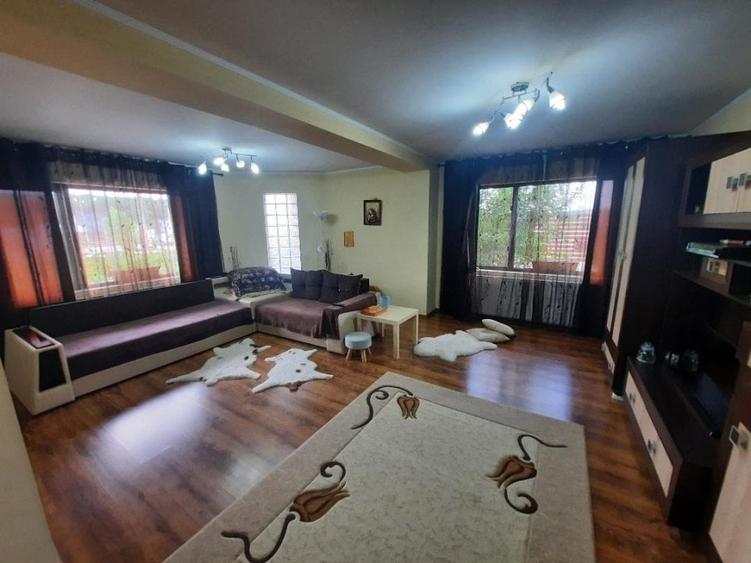 Duplex cu 4 camere cu Teren 1500 Mp în Cosoba