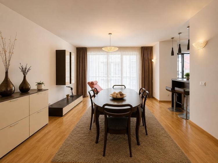 Apartament cu 3 camere semidecomandat în Dorobanți
