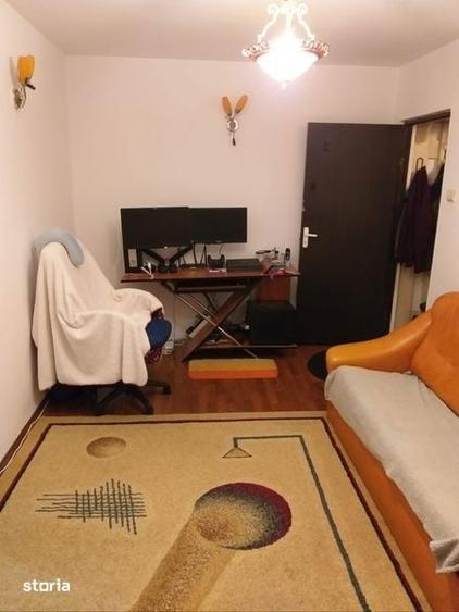Proprietar 2 camere piata chirila str stejar - comision 0 - 2