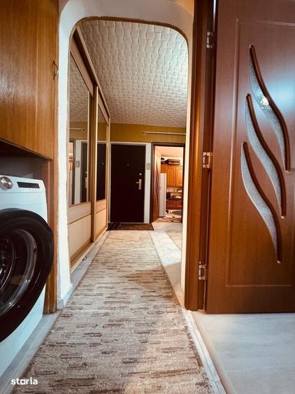 Apartament cu 2 camere decomandat în Nicolina