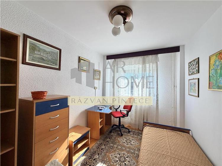Apartament cu 3 camere decomandat, mobilat în Ultracentral