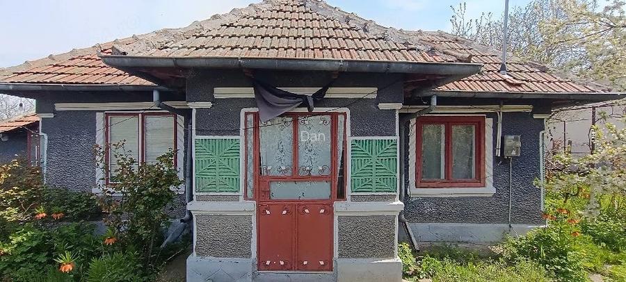 Casă cu Teren 810 Mp în Dridu