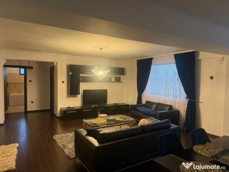 Apartament cu 3 camere decomandat în 1 Mai