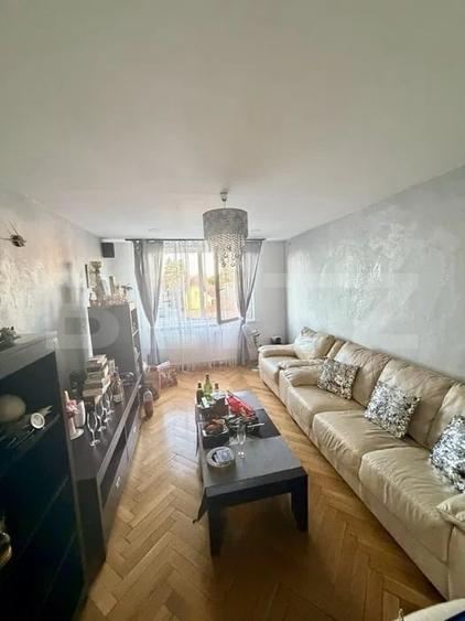 Apartament cu 3 camere decomandat, mobilat în Semicentral