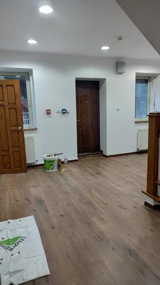 Duplex cu 5 camere cu Teren 250 Mp în Turda
