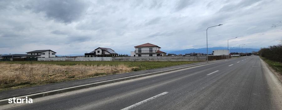 Teren 7.692 ml in Stupini str. Barsei, asfalt, utilitati, acces auto! - 2