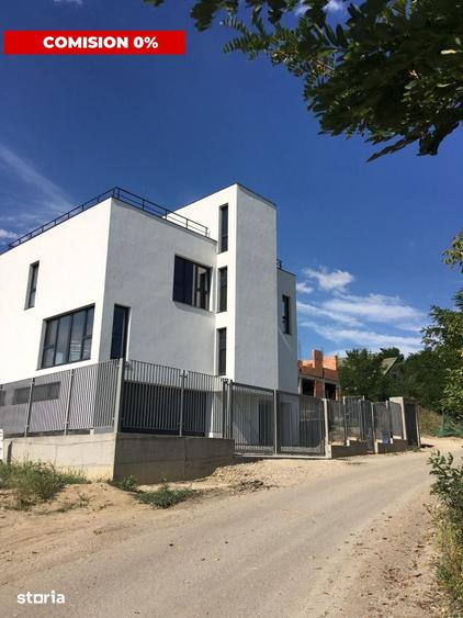 Casă cu 8 camere cu Teren 470 Mp în Apahida