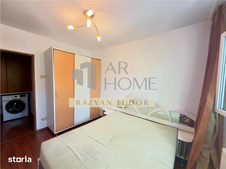 Apartament cu 3 camere semidecomandat în Mihai Bravu