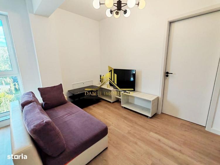 Apartament cu 3 camere semidecomandat în Florești