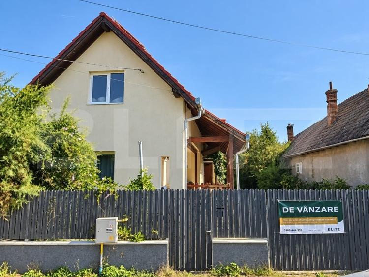 Casă individuală cu 5 camere cu Canalizare în Crăciunești
