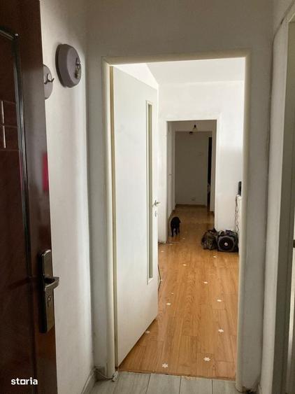 Apartament cu 4 camere în Drumul Taberei