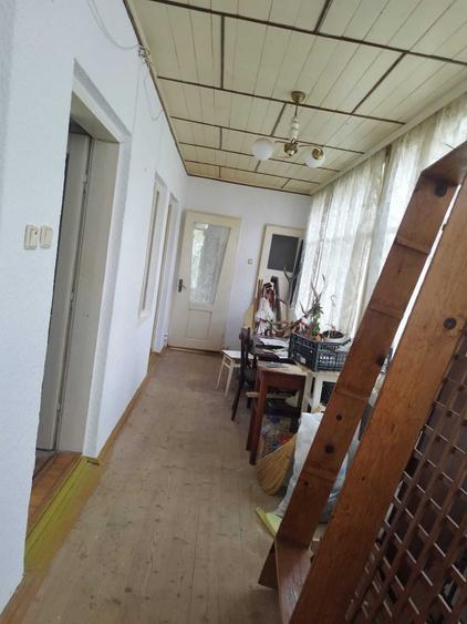 Casă cu 3 camere în Central