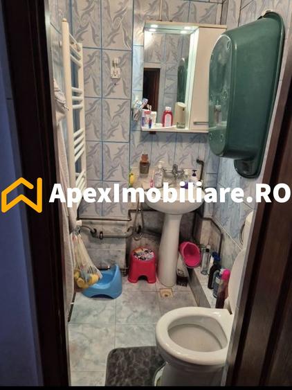 Apartament cu 2 camere semidecomandat, mobilat în Eroii Revoluției