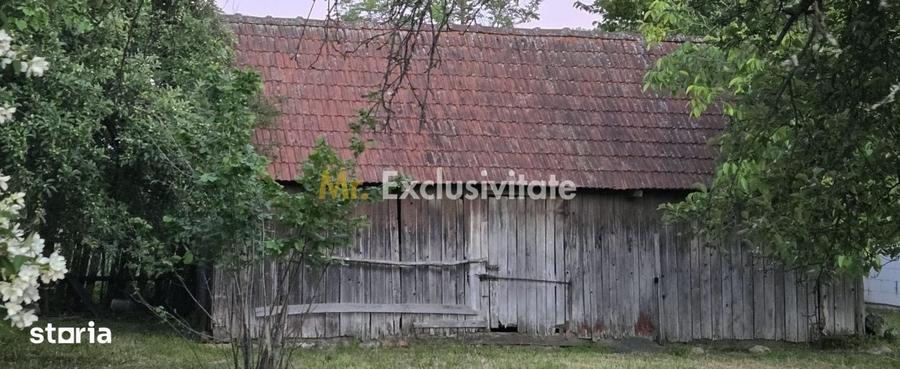 Casă cu 2 camere cu Teren 7769 Mp în Scoarța