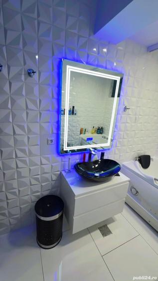 Apartament cu 3 camere decomandat în Peco