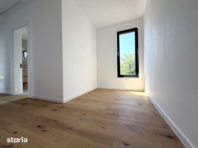 Casă cu 4 camere cu Teren 300 Mp în Corbeanca