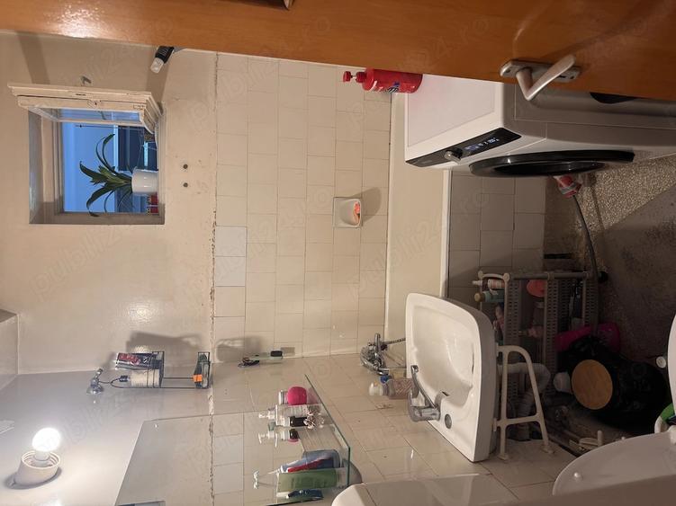 Apartament cu 2 camere semidecomandat în Gorjului