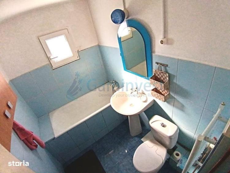 Apartament cu 3 camere decomandat în Salca