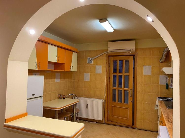 Inchiriez apartament 2 camere decomandat, etaj 2, Lujerului - 2