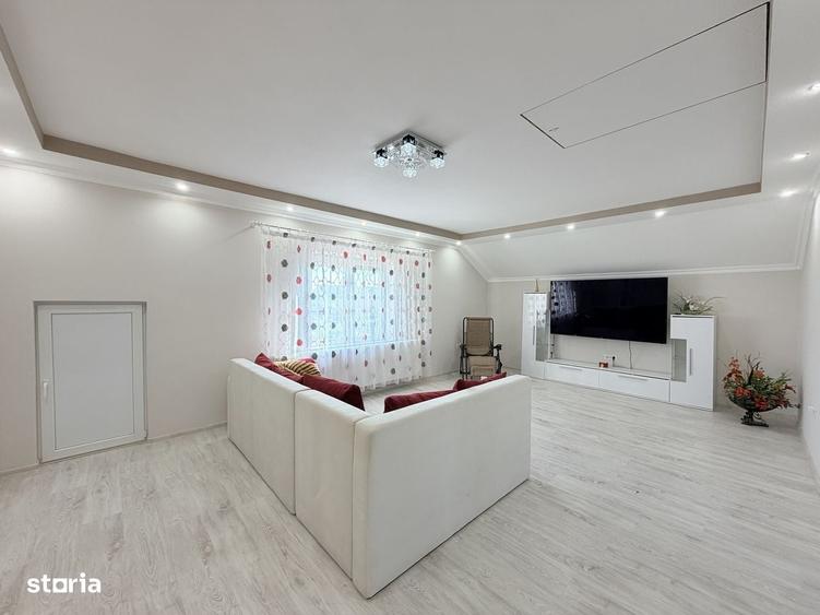 Casa frumoasa de vanzare 6 Camere in Sanleani (intra sa vezi) - 14