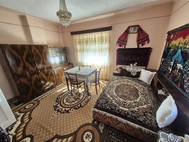 Casă cu 3 camere cu Teren 3000 Mp în Ciucea